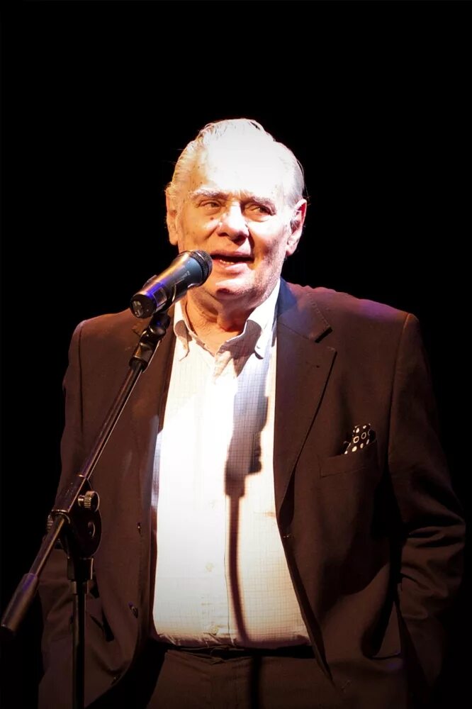 театр ермоловой меньшиков. олег меньшиков руководитель театра ермоловой. олег меньшиков театр ермоловой. худрук олег меньшиков. владимир андреев театр ермоловой.