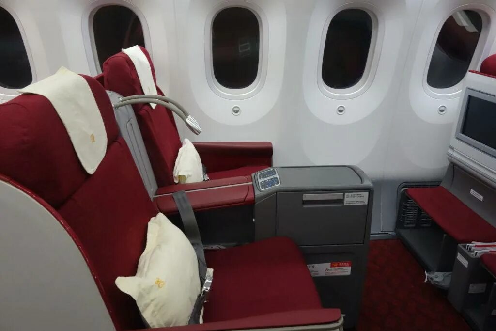 Boeing 757‑200 салон бизнес united airlines. Boeing 777-300 аэрофлот бизнес класс. Бизнес класс с7 боинг 737. Эмирейтс премиум эконом а380. А380 этихад салон.