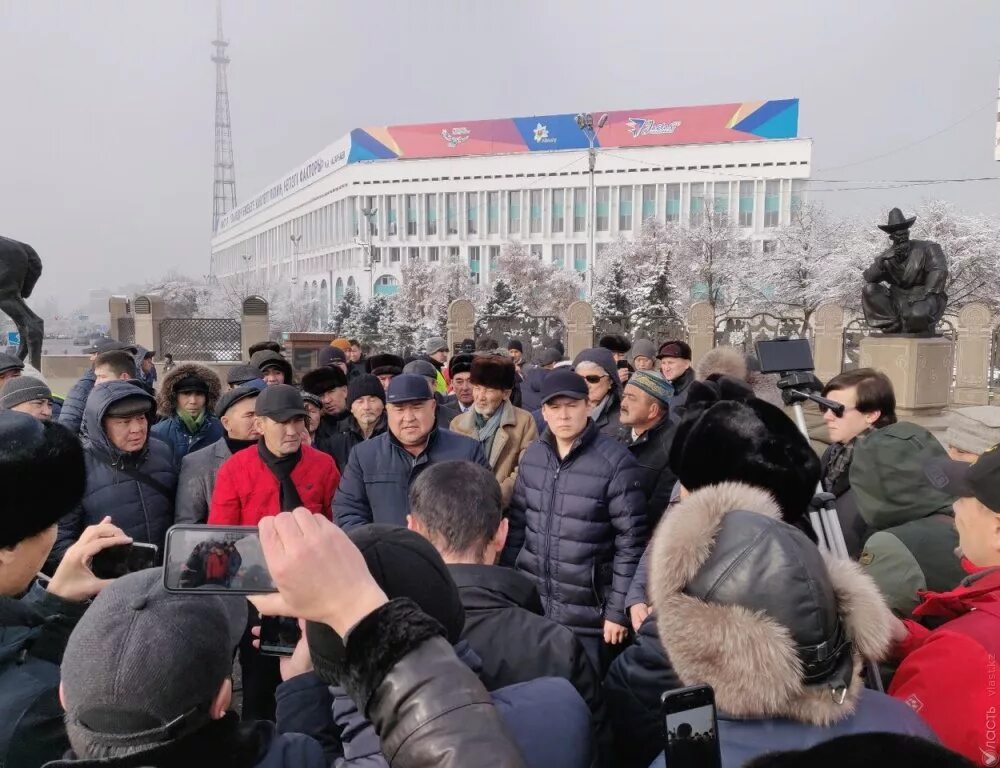 Алматы протесты. Митинги в Казахстане. Алматы митинг. Протесты в Казахстане 2020. Митинг в алматы