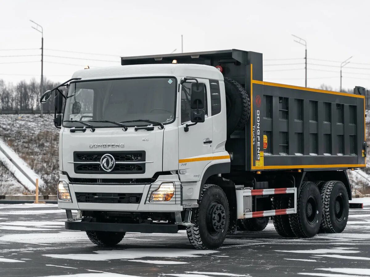 Самосвал dongfeng 3251a. Донг фенг белая кабина. Донг фенг белая кабина. Донг фенг тягач кабина. Самосвал донг фенг 8х4.