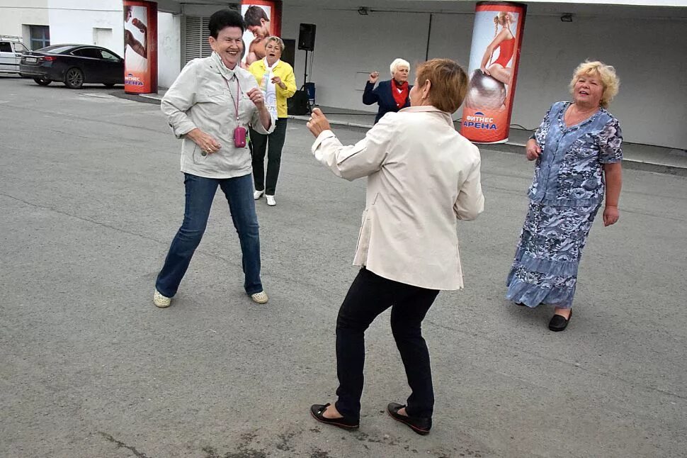 Поддержка пенсионеров в Уральском регионе.