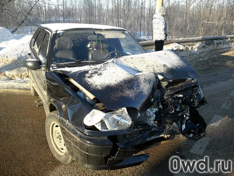 ваз 2114 черная после аварии. разбитые 14. битый ваз 2114 черный. битая ваз 2114 черная. авария ваз 2114 серебристая.