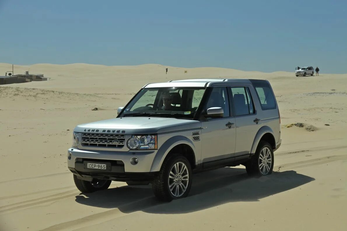 Дискавери 720. Land Rover Discovery 4. Land Rover Дискавери 4. Ленд Ровер Дискавери 4 2015. Ленд Ровер Дискавери 4 белый.