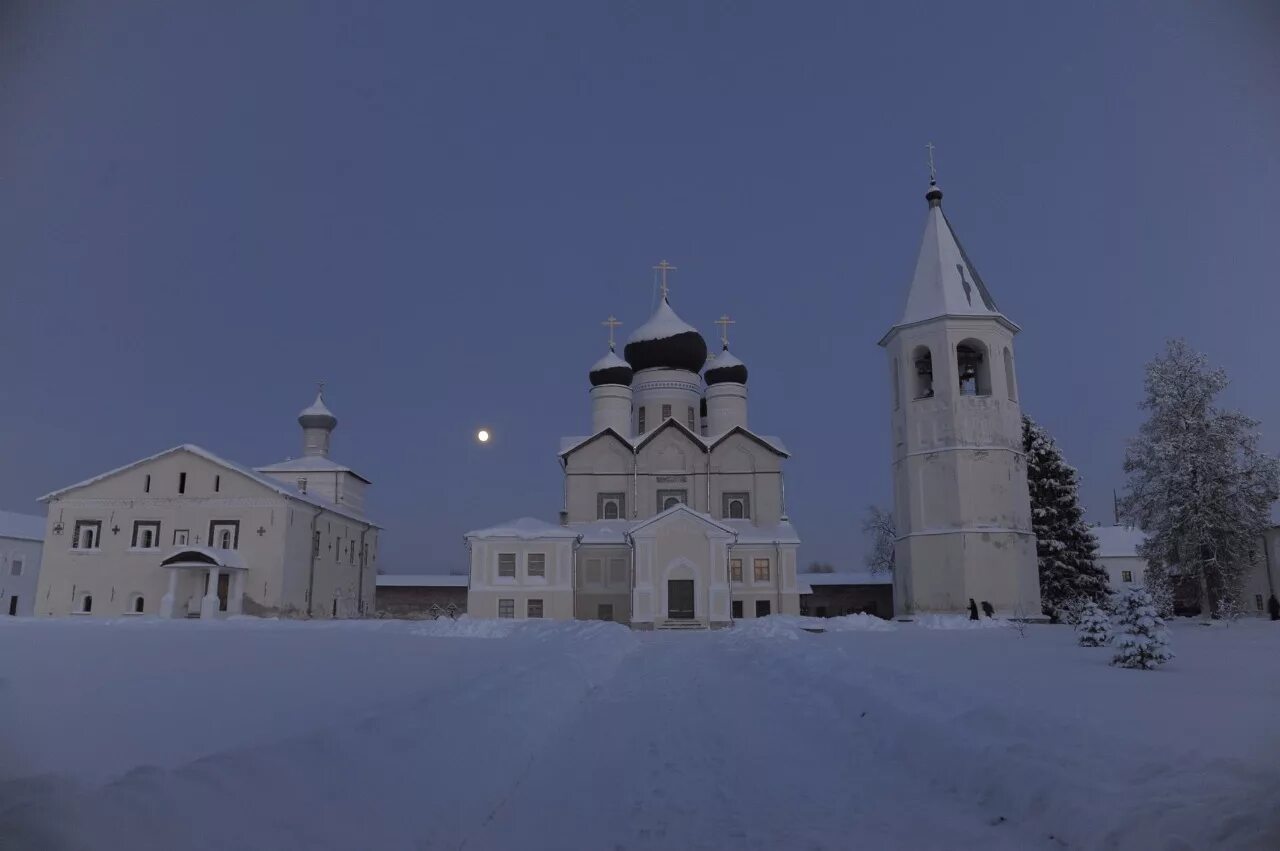 Свято зеленецкий монастырь