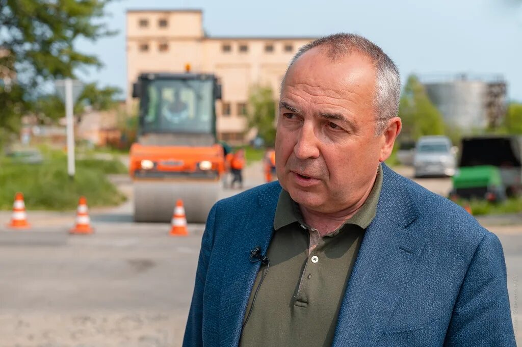Гришан магадан. Магадан дорожная служба. министр труда магадан.