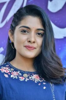 Niveda Thomas Navel.