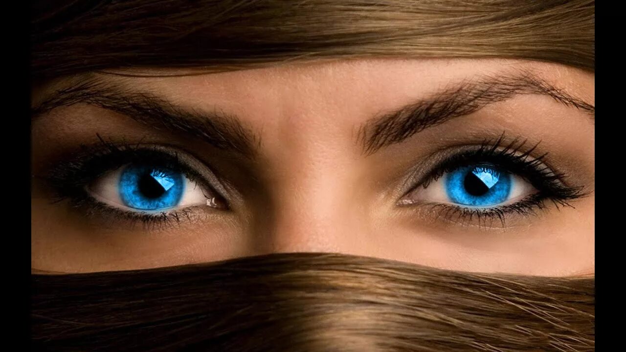 Двое глаза. Красивые глаза. Женские глаза. Красивые женские глаза. Прекрасные глаза.