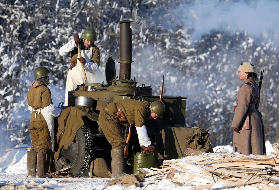 Операция искра по прорыву блокады. Прорыв блокады ленинграда реконструкция. Реконструкция прорыва блокады. Операция искра блокада ленинграда. Прорыв блокады исторические снимки.