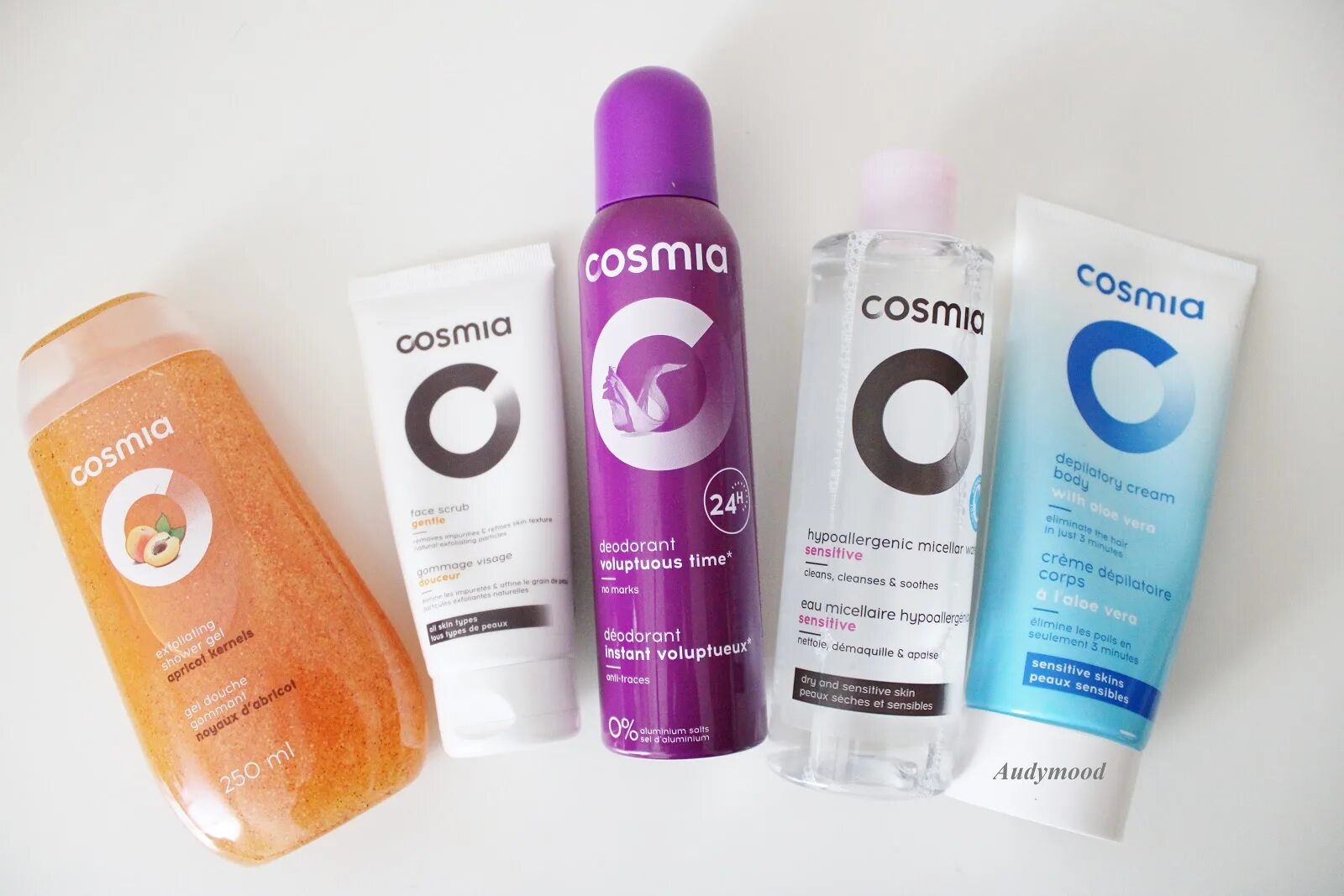 Cosmia. Cosmia крем для депиляции. cosmia дезодорант. cosmia тональный крем. космия ашан для депиляции.