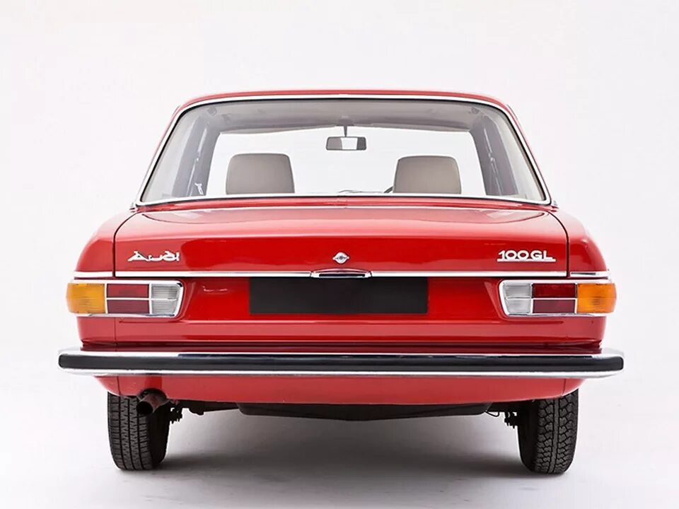 Ауди 100 с 1. Ауди 100 c1. Audi 100 1968. Audi 100 coupe s. Audi 100 c1 coupe.