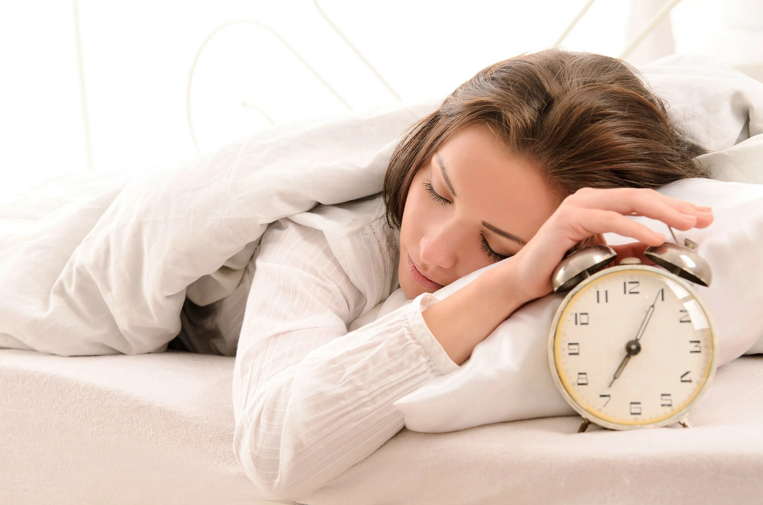 She is sleeping. Здоровый сон. Полноценный сон. Про сон. Качественный сон.