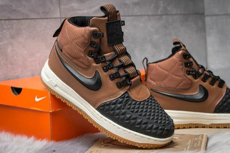 Теплые найки. Nike lf1 Duckboot. Зимние Nike Air Force 1 с мехом Lunar Duckboot. Nike Lunar lf1 Air Force 1 Duckboot. Nike lf1.