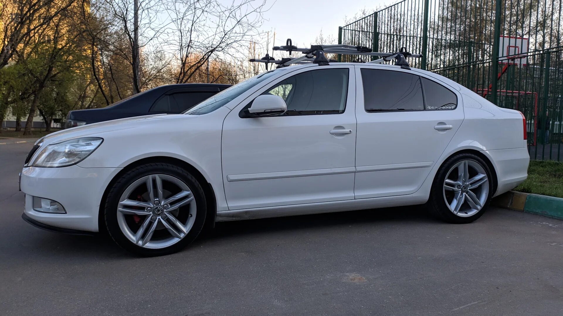 Подвеска octavia a5. Skoda Octavia a5 FL RS пружины h&r -30. Octavia a5 RS подвеска.