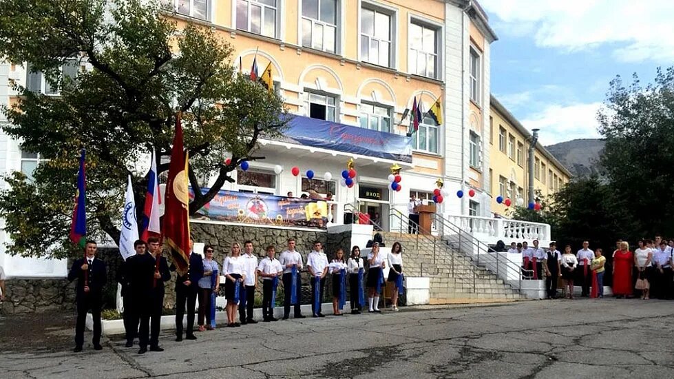 Новороссийский профессиональный техникум, Новороссийск. Техникум на Шесхарисе в Новороссийске. 7 Училище Новороссийск. НПТ 7 Новороссийск.