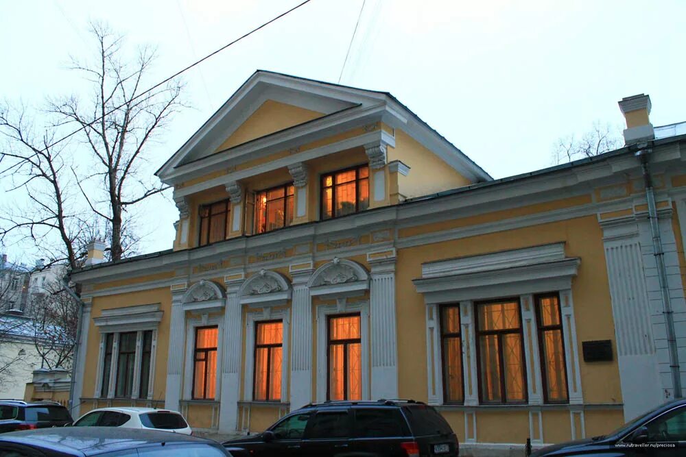 Музей гослитмузей зубовский. Дом музей владимира даля. Зубовский бульвар 15 музей. Литературный музей москва имени даля. Государственный музей истории российской литературы имени в.