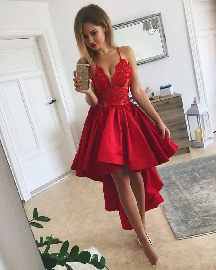Красное платье. Платье на выпускной вечер. Платье вечернее короткое. Красивое красное платье.