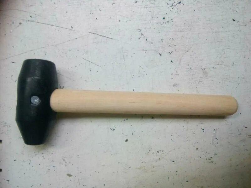 молоточек патриот для ледобура. резиновый молоток для зимней рыбалки. молоток для ледобура. киянка резиновая для ледобура. резиновый молоток для отбивания льда с бура.