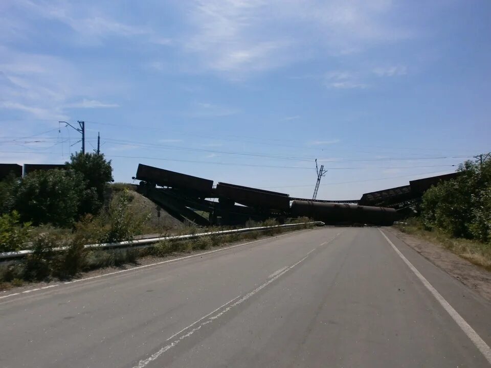 Погода розовка аэропорту. Пгт Розовка Донецкая область. Пгт Розовка Запорожская область. Поселок Розовка Донецкая область. Селения возле Донецка.