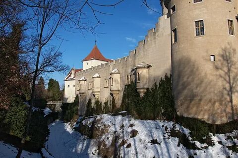 Замок подходит