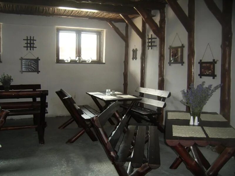 Турбаза кедр алтай. Отель кедр горный алтай. Усадьба кедр. Усадьба кедр, село чемал. Усадьба кедр.