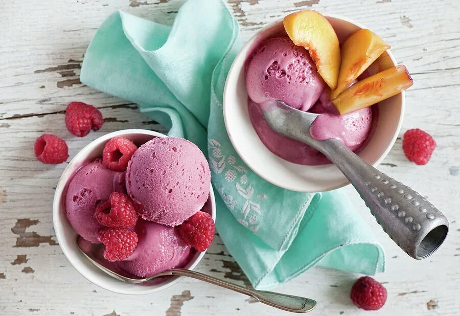 когда нас оделили мороженым и фруктами сочинение