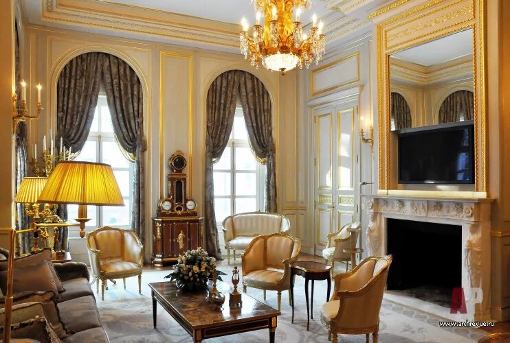 A 1930s Time Capsule In Buenos Aires Gets A European-Style Makeover Bedroom fire