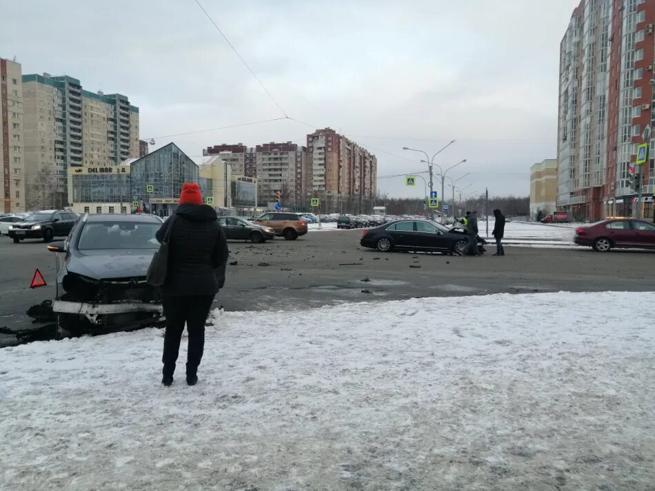 Пр твориться в жизнь. Авария на перекрестке туристской и богатырского проспекта. Перекресток Богатырский Туристская. Пересечение туристской улицы и богатырского проспекта. Авария на пересечении богатырского и туристской улиц.