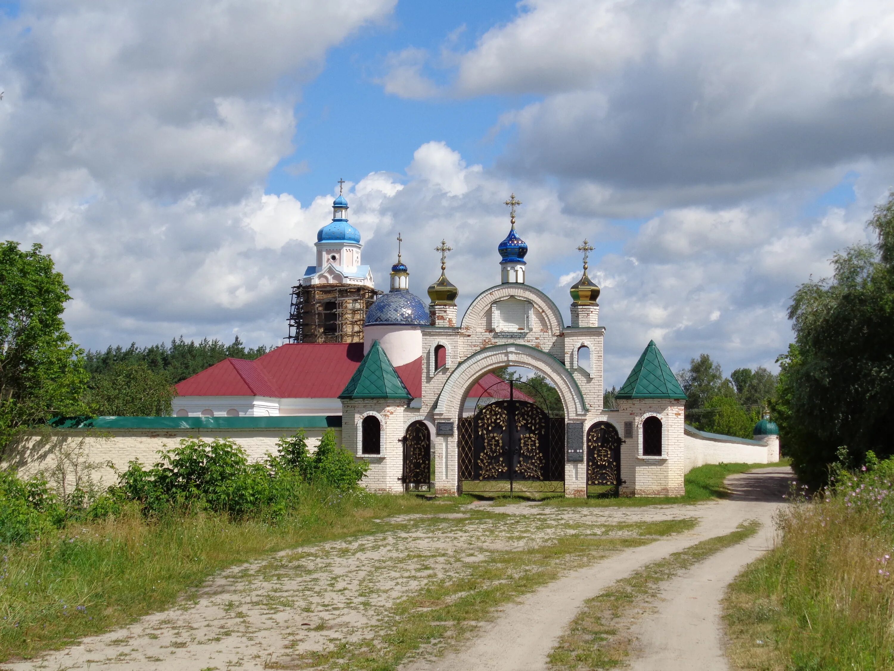 Николаевский Крупицкий женский монастырь. Крупицкий Батуринский монастырь. Крупицкий Николаевский Батуринский монастырь образ Николая. Туринский Свято Николаевский монастырь.