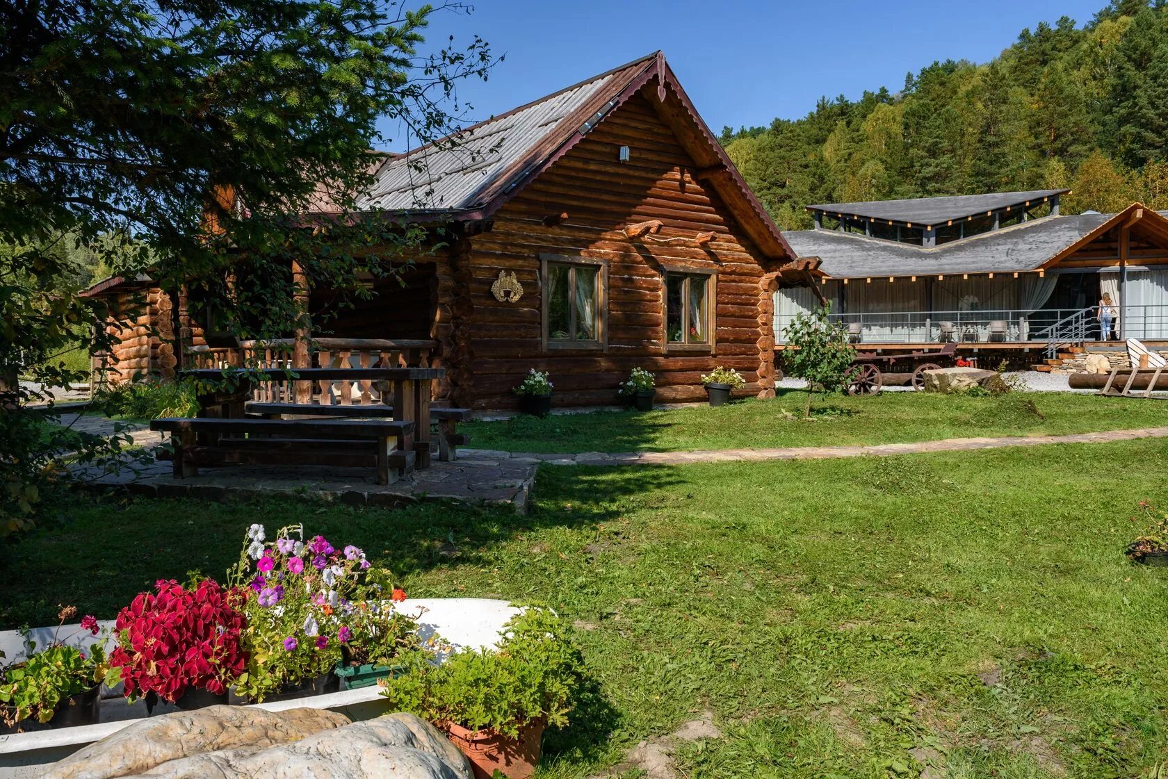 деревня лесная сказка. деревня лесная сказка. лесная сказка фото. лесная заимка белокуриха. мурадымовское ущелье лесная сказка.