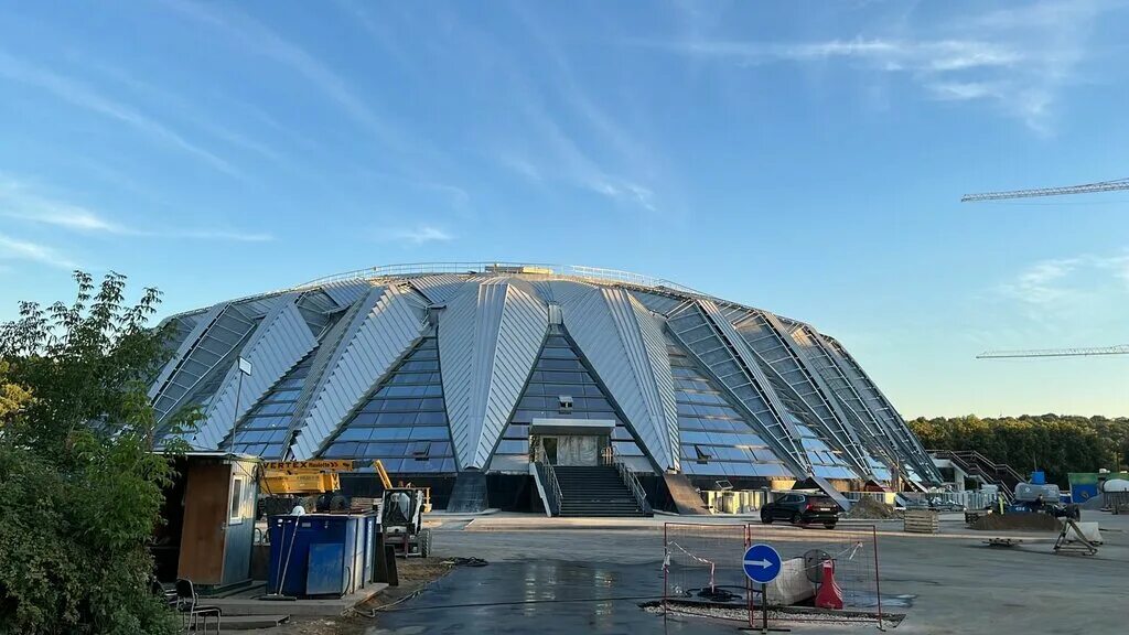 Усз дружба. Спортзал Дружба Лужники. Зал Дружба Москва. Лужнецкая набережная 24.