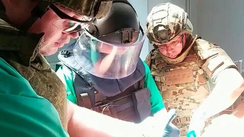 Спасли боец
