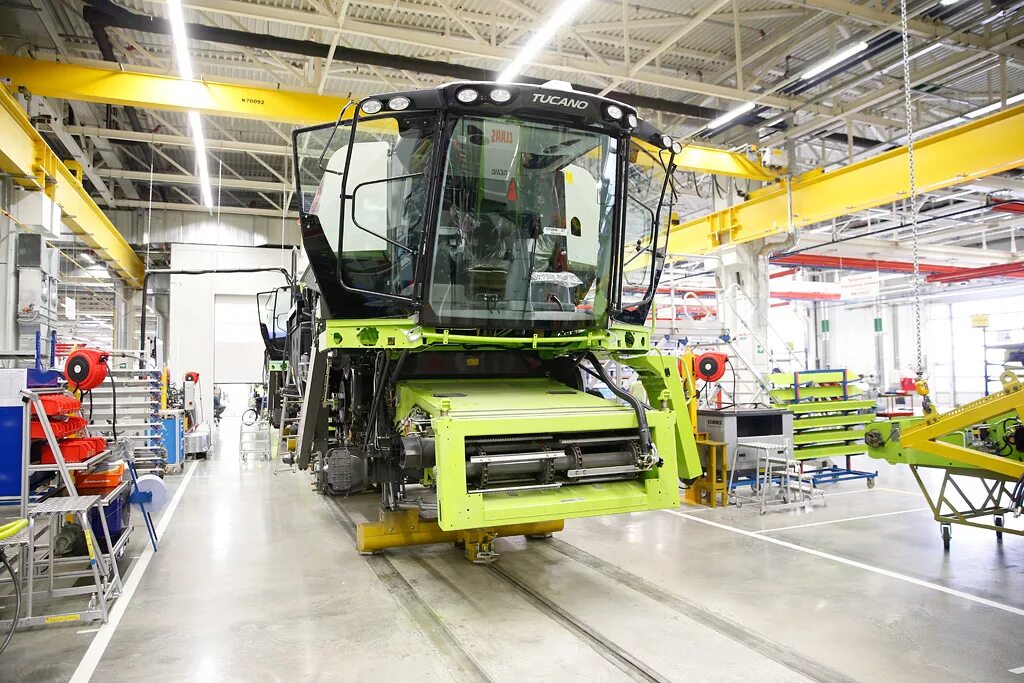 Завод класс. Завод claas в краснодаре. завод claas в германии. комбайны завода claas. claas завод в россии.