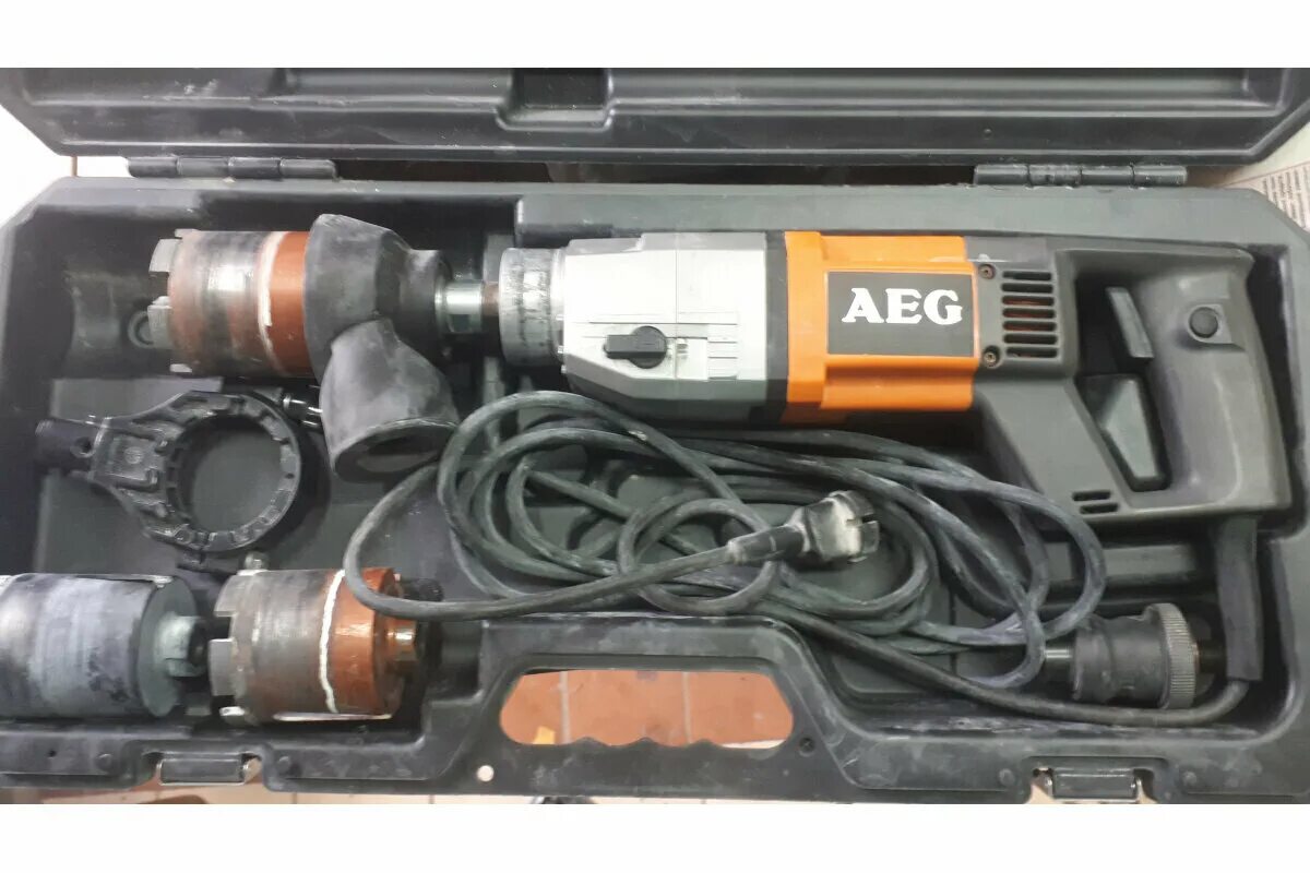 Aeg db 1500 2 xe. Дрель AEG DB 1500-2 xe 4935412475. Дрель AEG DB 1500-2 xe. Дрель алмазного сверления АЕГ. AEG DB 1500-2xe станина.