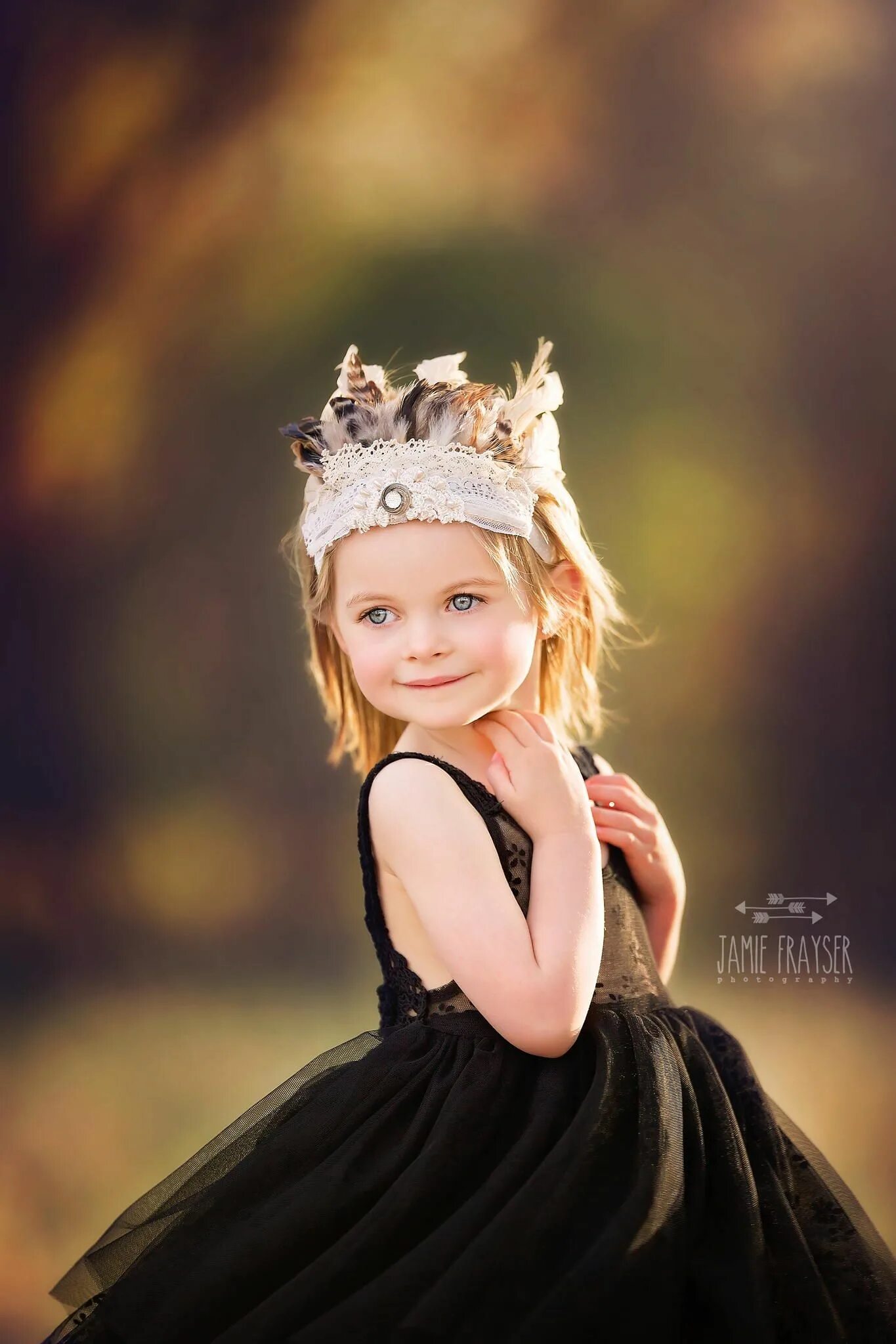 Самой маленькой принцессе. Маленькие принцессы. Девочка принцесса. Красивые девочки принцессы. Фотосессия маленькой принцессы.