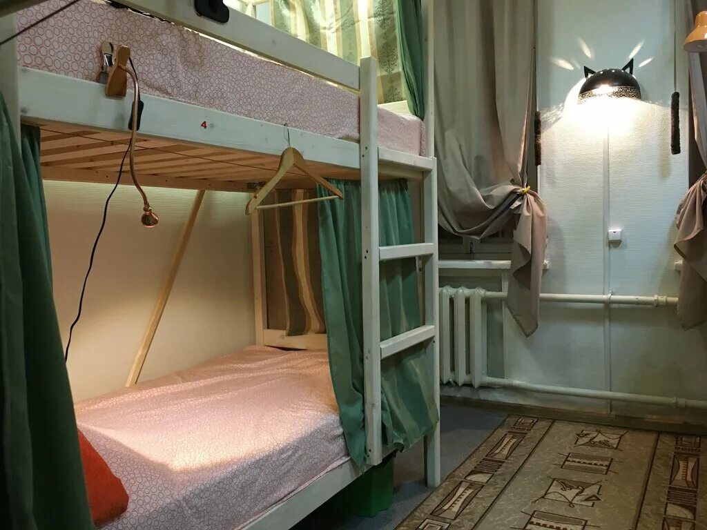 Хостел красные ворота москва. Хостел в москве парам. Хостел на петровке москва. Хостел на мясницкой москва. Хостел в москве.