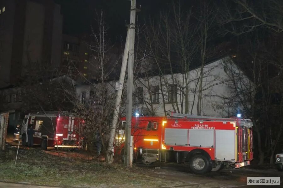 Пожар на улице черняховского в москве. Пожар на черняховского. пожар в смоленской больницы показать. черняховского 4 пожар. новости о пожаре на черняховского.