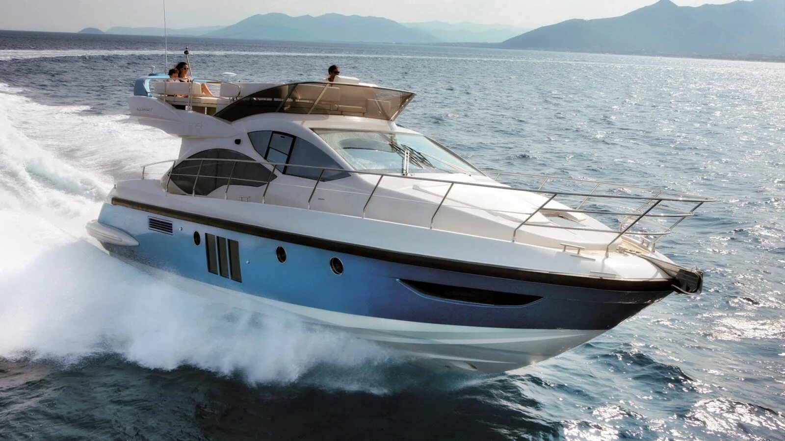 Про катер. Яхта riva aquariva super. Катер riva aquariva super. Красивый катер. Катер silver hawk 540.