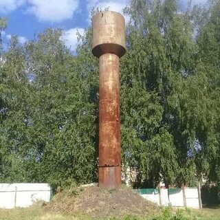 В сельской водонапорная башня 20м