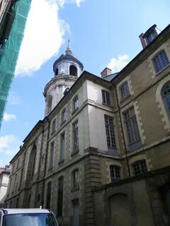 Rue de l'horloge a rennes - panoramio.jpg.