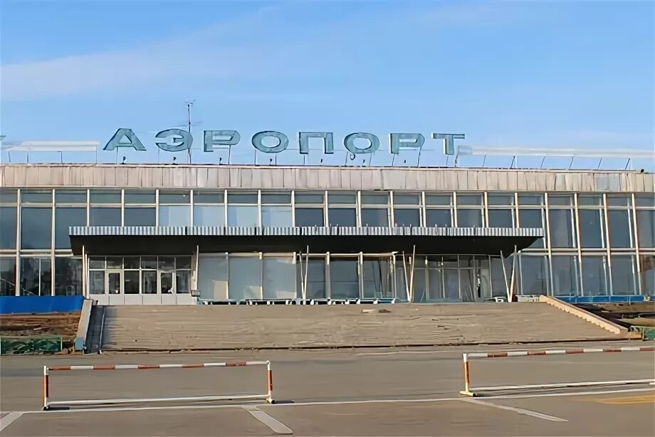 Аэропорт Братск. Аэропорт Бийск. Аэропорт Братск фото. Картиники аэропорта ПАО «аэропорт Братск». Бийск аэропорт новосибирск