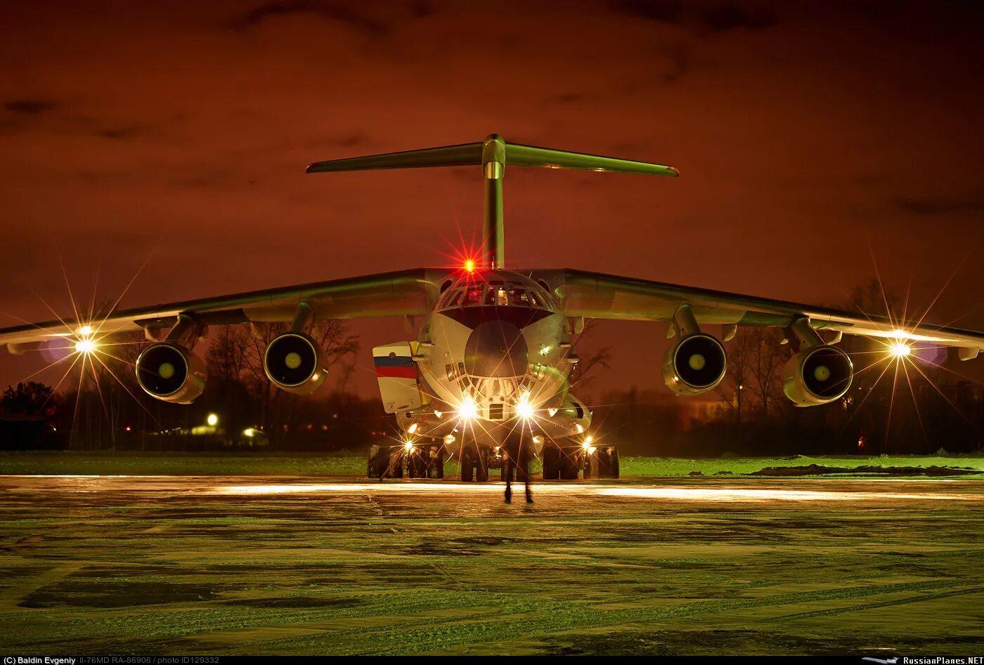 Самолет ил-76 из кандагара. Борт 76842. Ил 76 ra76842. Аэродром чкаловский москва. Ил 76 илюша.