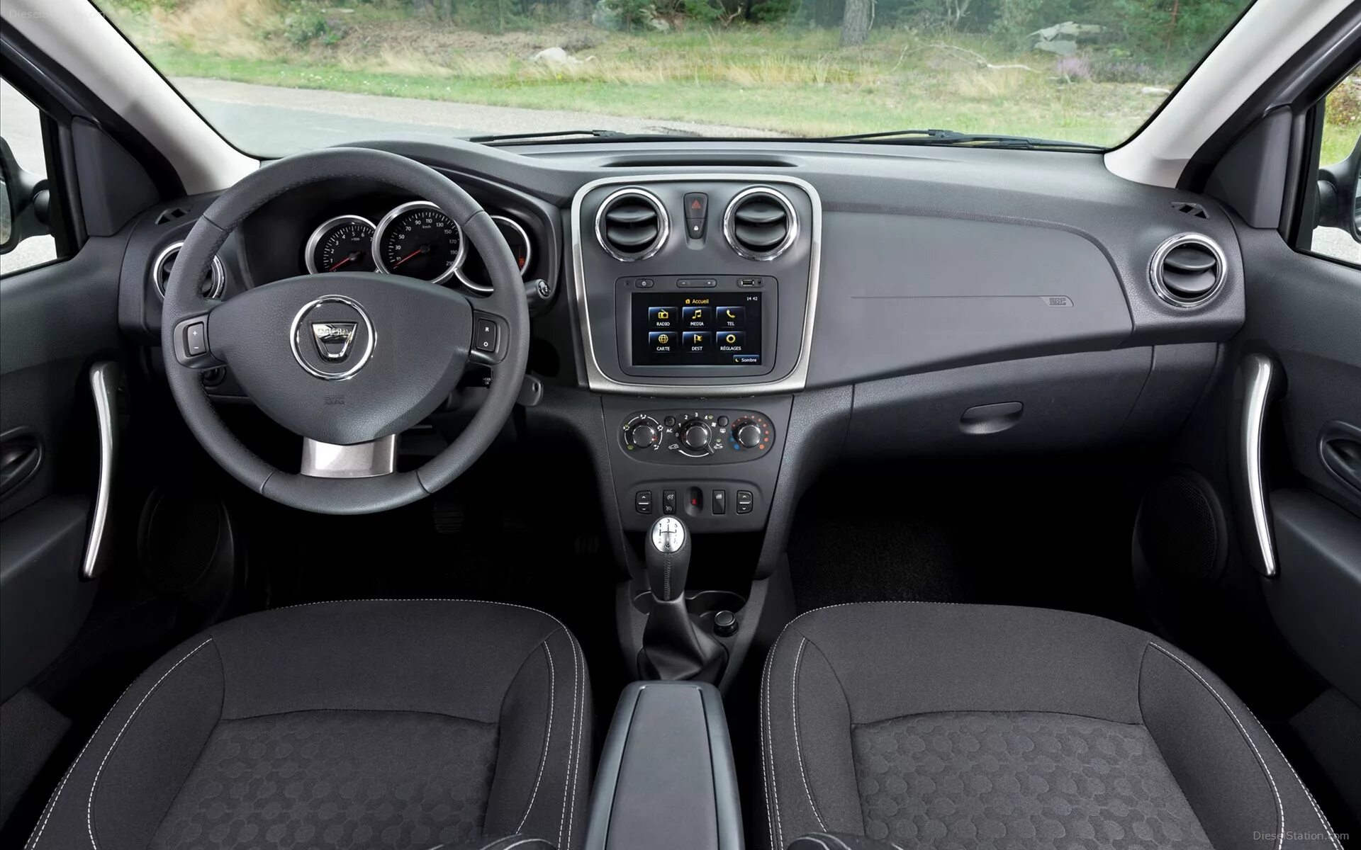 Логан 2 2013. Ренаулт логан 2. Рено логан 2013. 6. Dacia logan 2012.