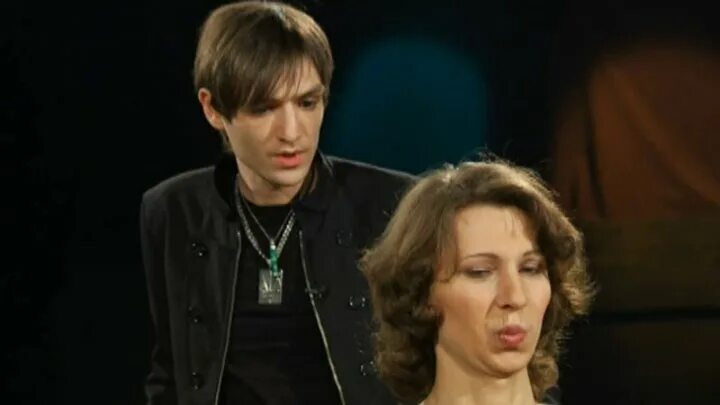 Битва экстрасенсов 2018 аида. Лина джебисашвили битва экстрасенсов. Битва экстрасенсов 10 сезон 12 выпуск. Битва экстрасенсов аида грифаль. Экстрасенсы найти мужчину среди женщин.