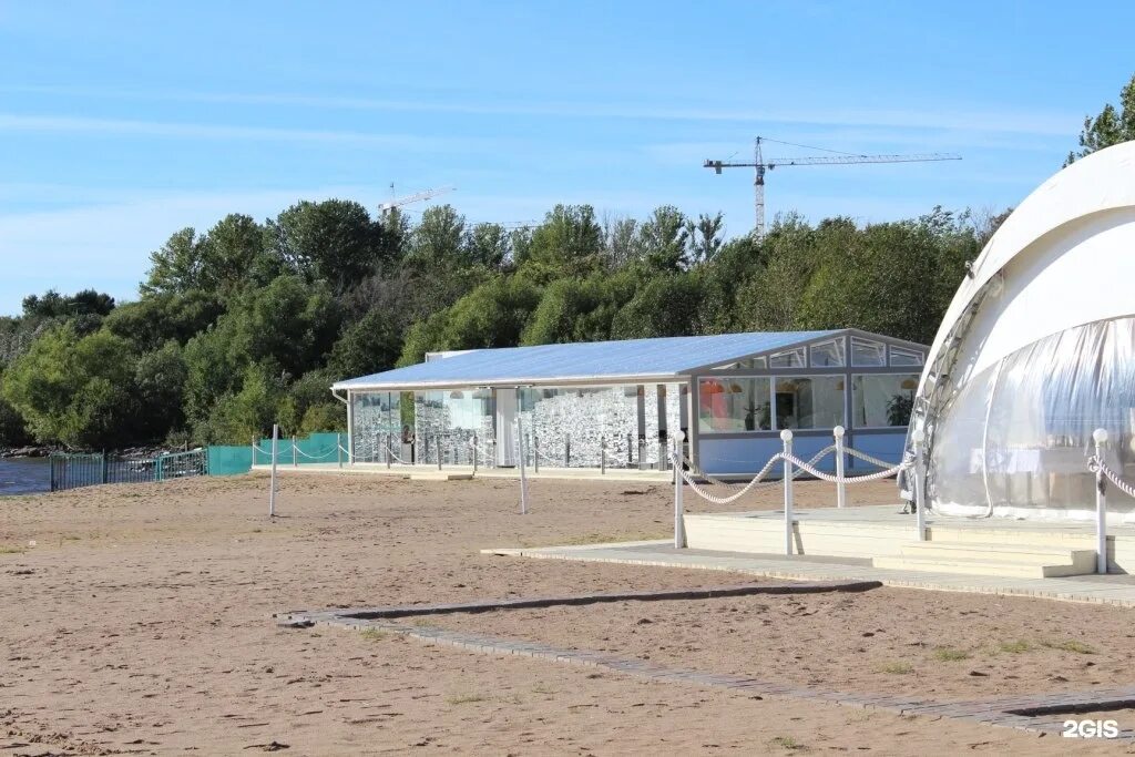 Ресторан роял бич на крестовском. Роял бич ресторан спб. Royal beach на крестовском. Роял бич ресторан спб. Ресторан на крестовском острове роял бич.
