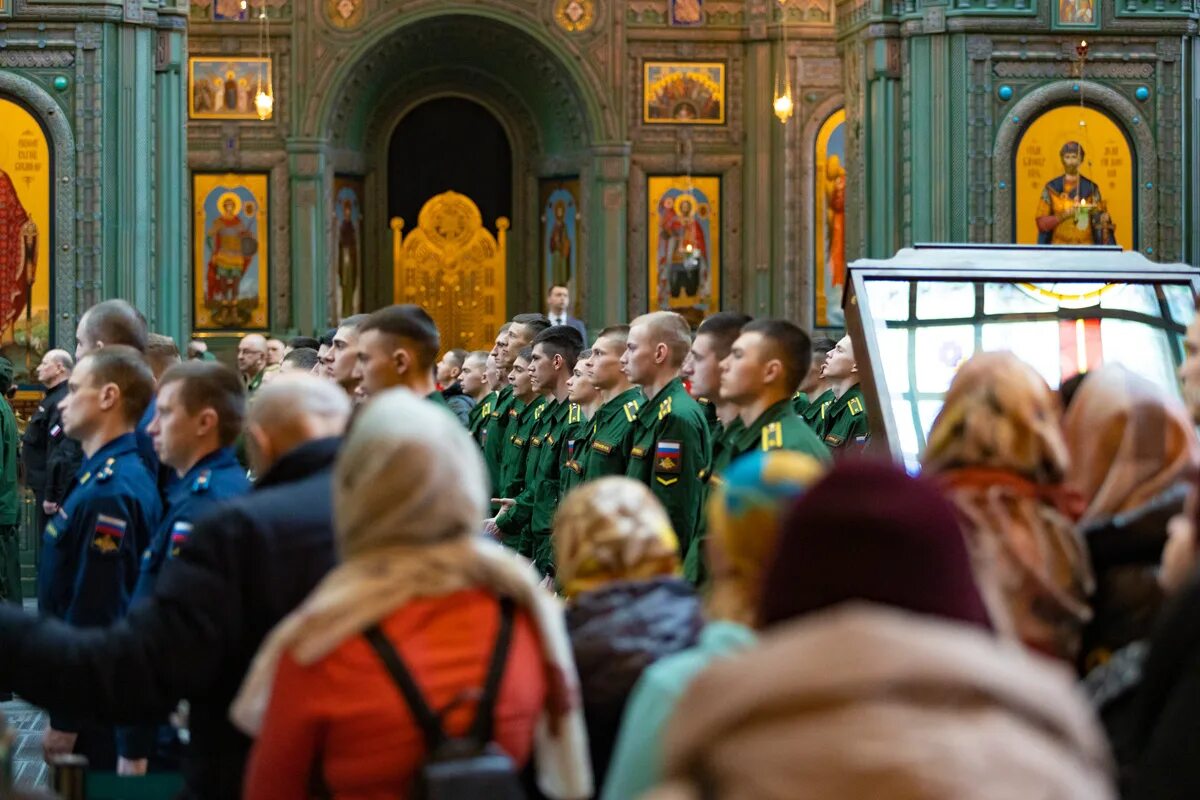Трансляция молебна в главном храме вооруженных сил. Кирилл 2025.4 храм вооруженных сил. патриарх кирилл совершил литургию в главном храме вооруженных сил. храм воскресения христова главный храм вооруженных сил россии. патриарх в главном храме вооруженных сил.