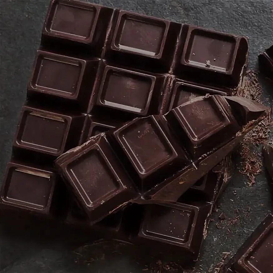 Черный шоколад тринити. Фон темный шоколад. Шоколад. Эстетика горького. Черный плиточный шоколад.