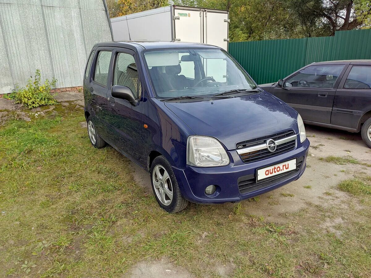 В белый фон. Опель агила 2000. Opel agila 2007. Opel agila с 2000-2007 г. Опель агила 2002.