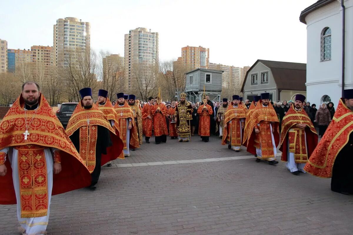 расписание служб в казанском храме реутова