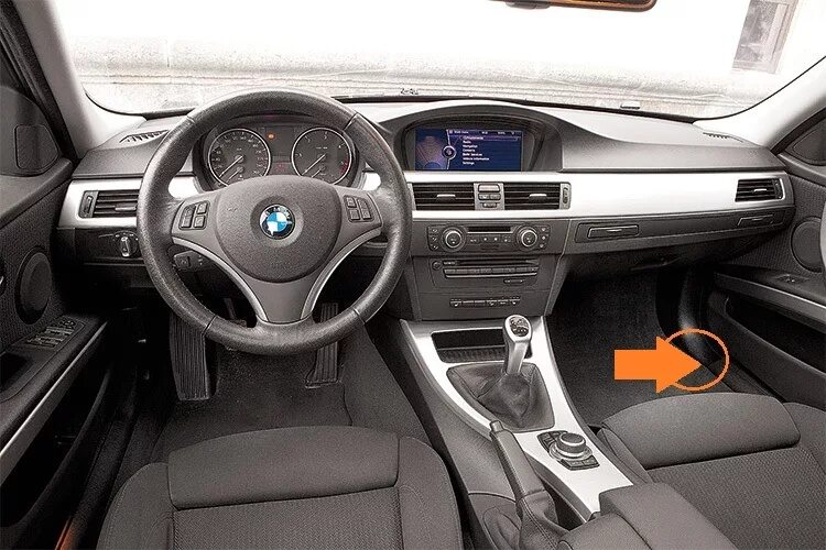 Разбор е90. Бмв е90 салон. bmw e90 салон. е 90 бмв е90. бмв 3 е90 салон.