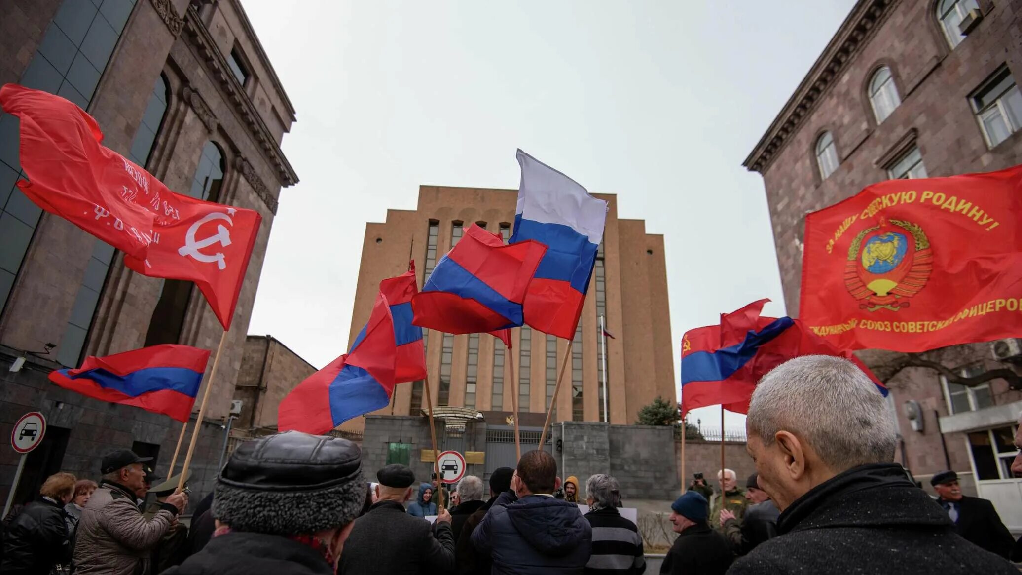 Шествие националистов. Митинги в Армении в поддержку Украины. Армения и Россия. Митинг в Армении в поддержку России.